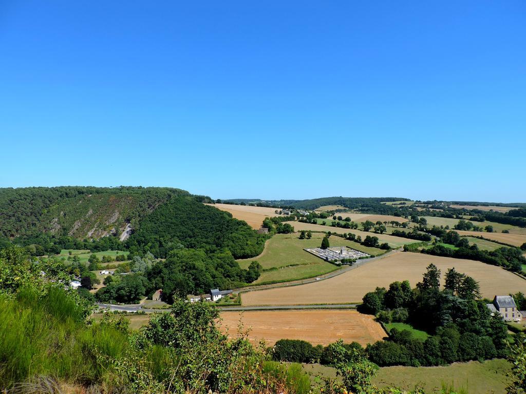 Gite Dans Les Alpes Mancelles Gesnes-le-Gandelin Exteriör bild