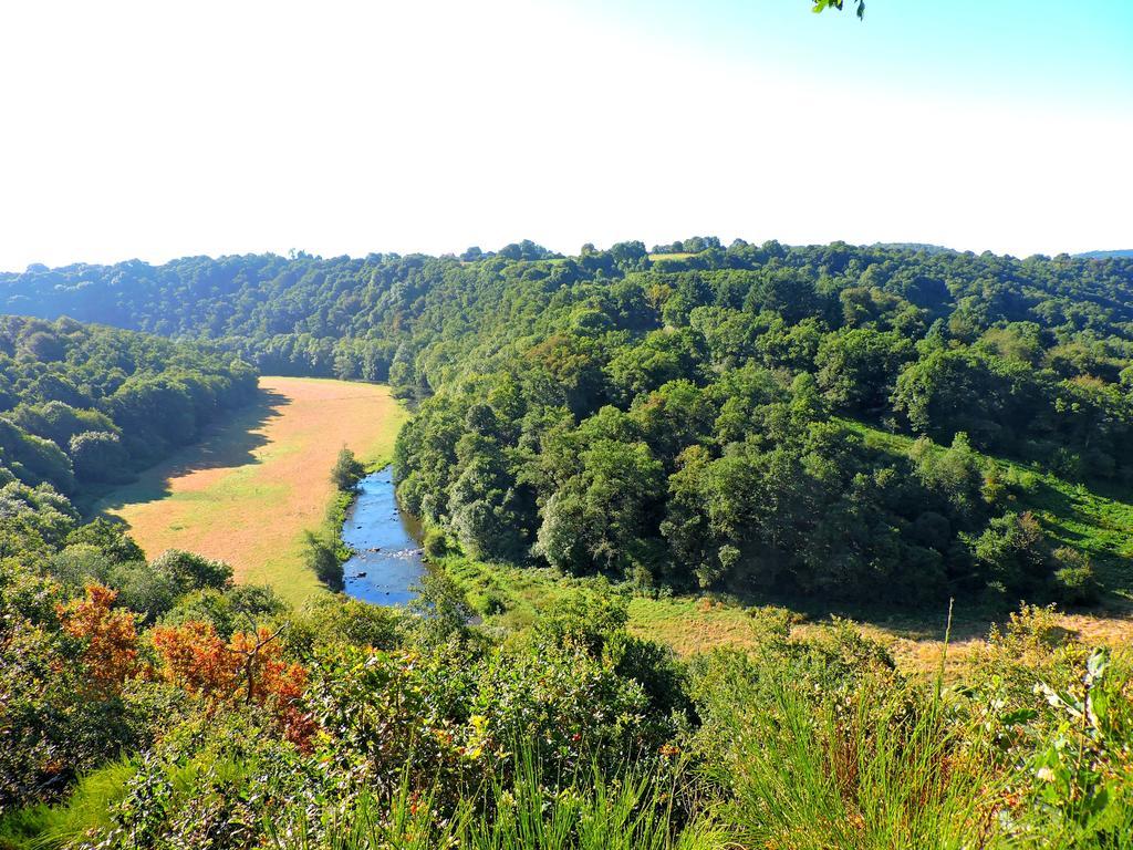 Gite Dans Les Alpes Mancelles Gesnes-le-Gandelin Exteriör bild